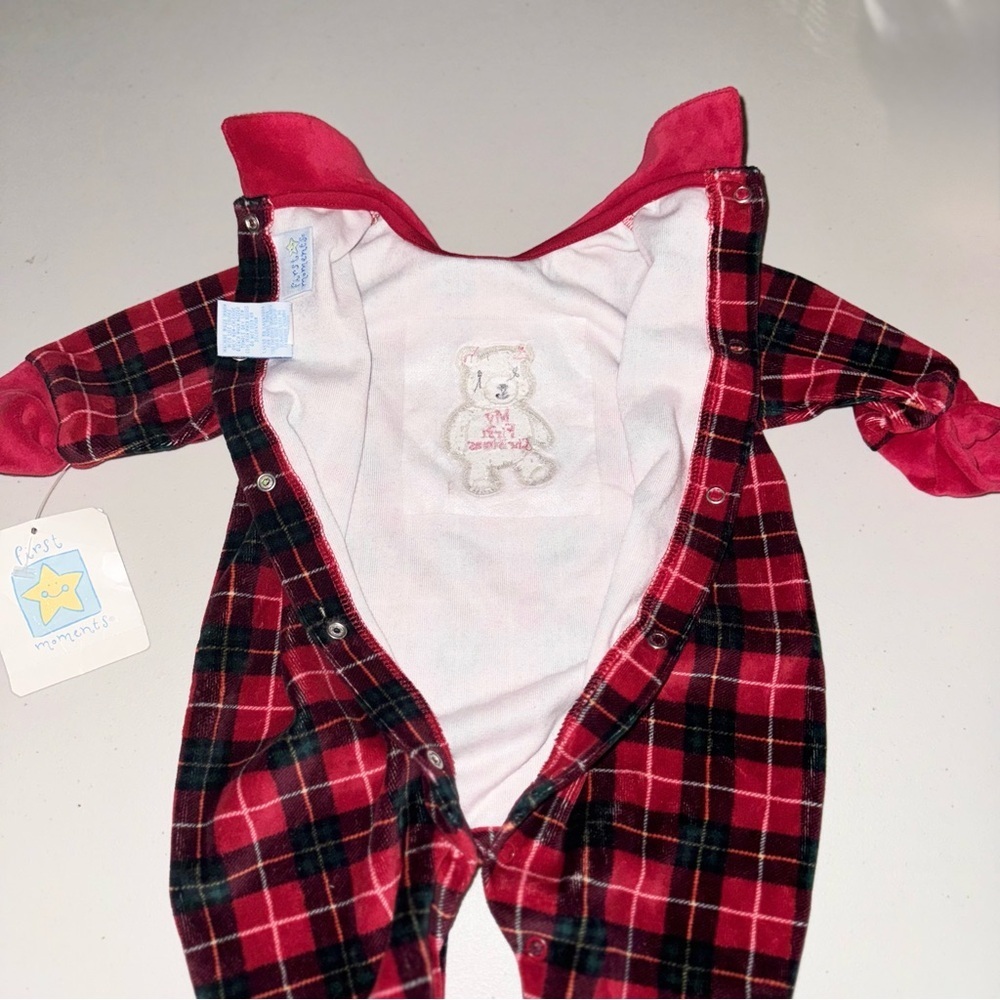 NWT First Moments My First Christmas Baby Velour Footie Sleeper Plaid Red 0-3 - Picture 10 of 12